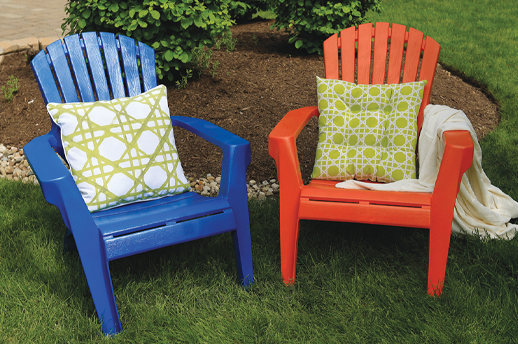 Plastic Lawn Chairs painted with Krylon Fusion Spray paint
