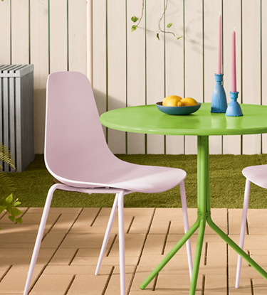 2026 Spring Color Collection colors in a patio setting
